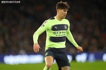 不仅仅是罗德里!受伤严重心态崩盘,31岁曼城铁卫曾“想要退役”