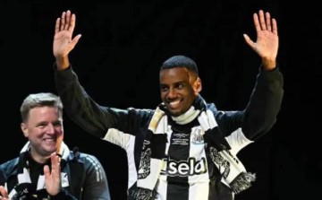 利物浦引援猛将伊萨克,挑战巅峰,技术全面对标哈兰德