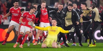 曼联新门将拉门斯的野心：我要像特鲁宾一样头球破门