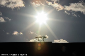 曼联任意球战术:费尔南德斯与芒特的默契配合