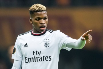 天空:伯恩利寻求补强四个位置,对本菲卡中场F-路易斯感兴趣