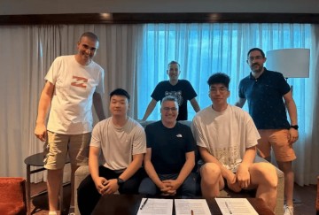 官宣,加盟西甲豪门,上缴篮协浙江,余嘉豪年薪还剩下多少?