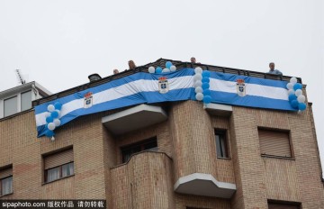 西乙升级附加赛决赛次回合:卡索拉破门 皇家奥维耶多总比分3-2米兰德斯升西甲
西乙升级附加赛决赛次回合:卡索拉破门 皇家奥维耶多总比分3-2米兰德斯升西甲