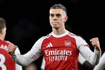 （外代二线）足球——英超联赛：阿森纳胜维拉(2)